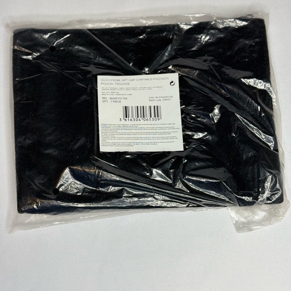 Gucci Beauty Black Cosmetic Bag - Picture 5 of 5